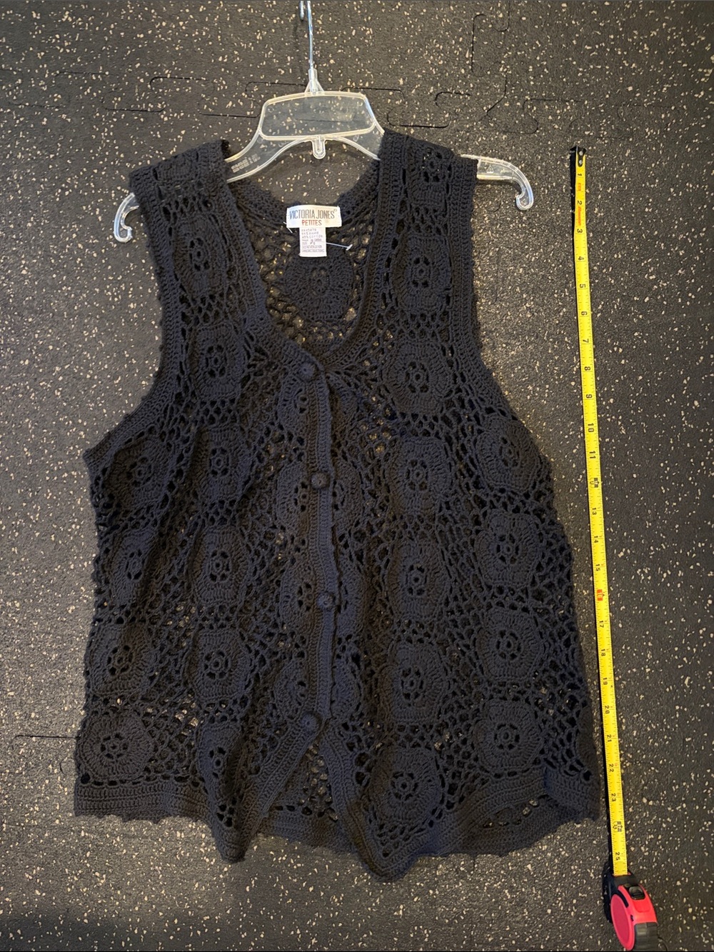 Victoria Jones Petites  Black Crochet Button-Front Camisole. Size PS